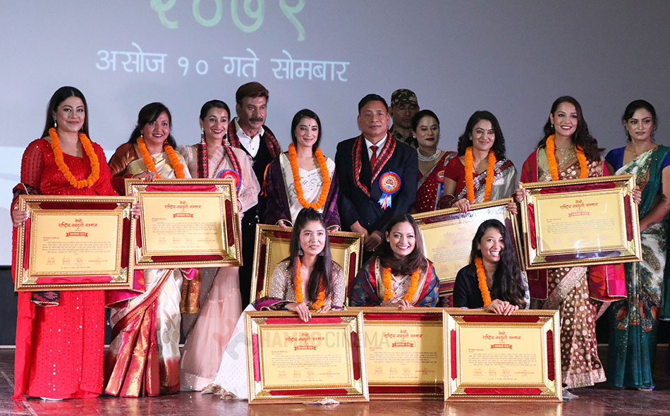 झरनादेखि पुजासम्मलाई ‘नवदुर्गा सम्मान’(भिडियोसहित)