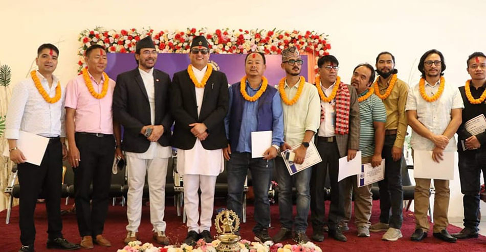 शुक्रबारबाहेक अन्य दिन फिल्म रिलिज गरे आन्दोलन गर्ने निर्माता संघको निर्णय