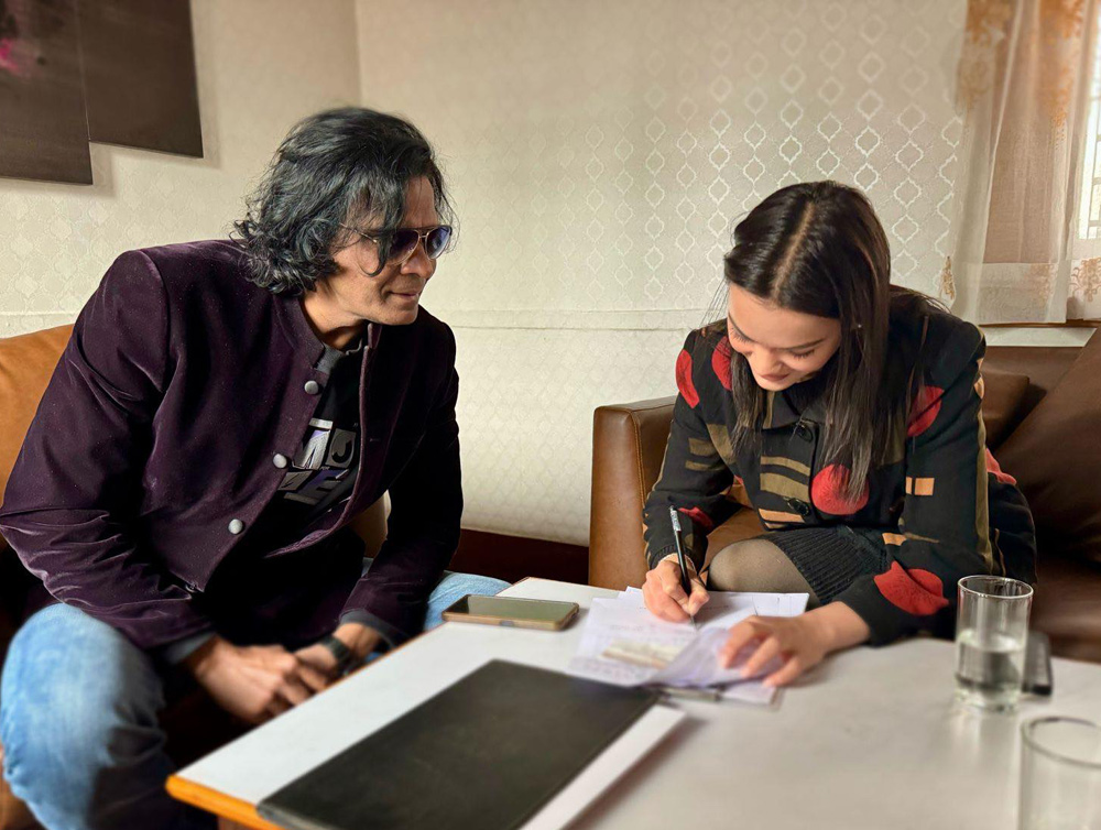 पूर्वमिस नेपाल इन्टरनेसनल न्यान्सी खड्काले  विराज भट्टको ‘१२ गाउँ’बाट डेब्यु गर्दै