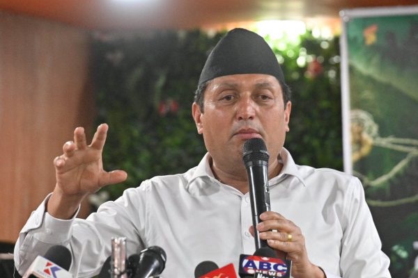 रेखा थापामाथी निर्माता संघ अध्यक्ष नवल खड्काको आक्रोश