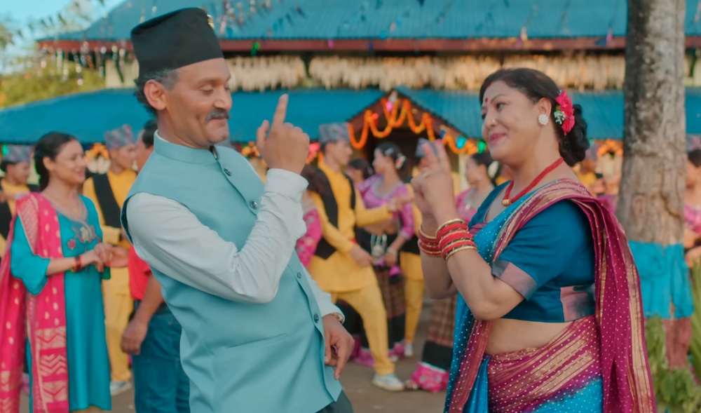 बिहेको माहोल दर्शाउँने ‘तेल भिसा’को गीत ‘तुकुनको मुकुन’