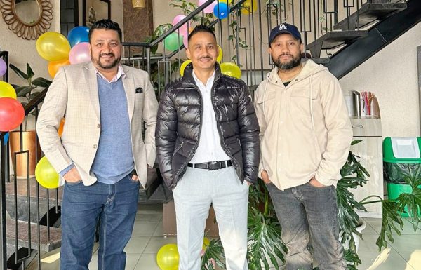 रोज राणाको निर्माणमा ‘खलनायक २’ निर्देशन गर्दै चन्द्र