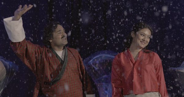 वर्षा र जोयसको ‘हिउँको गीत’को छायांकन प्याकअप